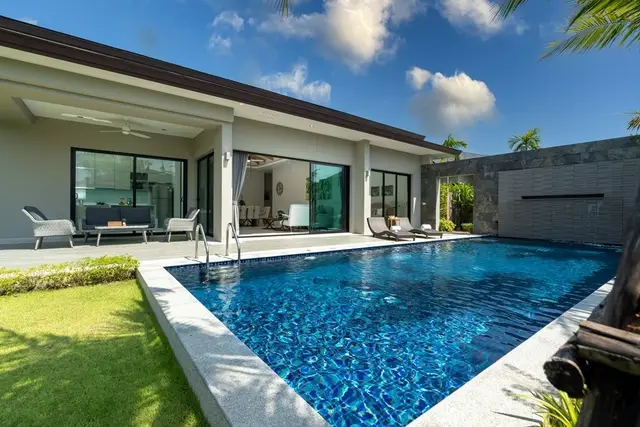 Amazing 3-bedroom villa, with pool view in Peykaa Estate Villas project, on Bangtao / Laguna beach — Cherng Talay