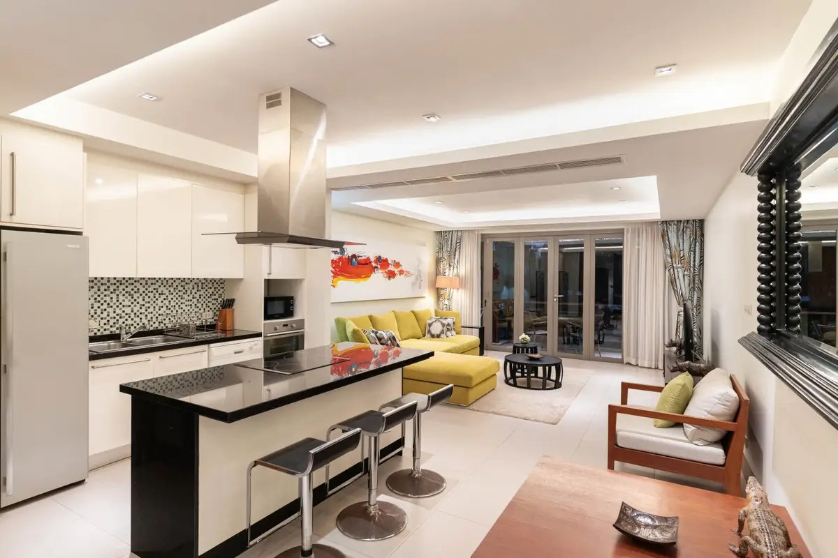 Foreign Freehold 2-Bed Apartment in Pearl of Naithon — Nai Thon · 3/32