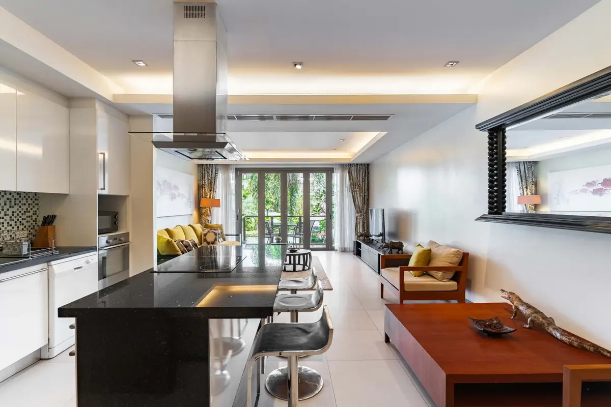 Foreign Freehold 2-Bed Apartment in Pearl of Naithon — Nai Thon · 5/32