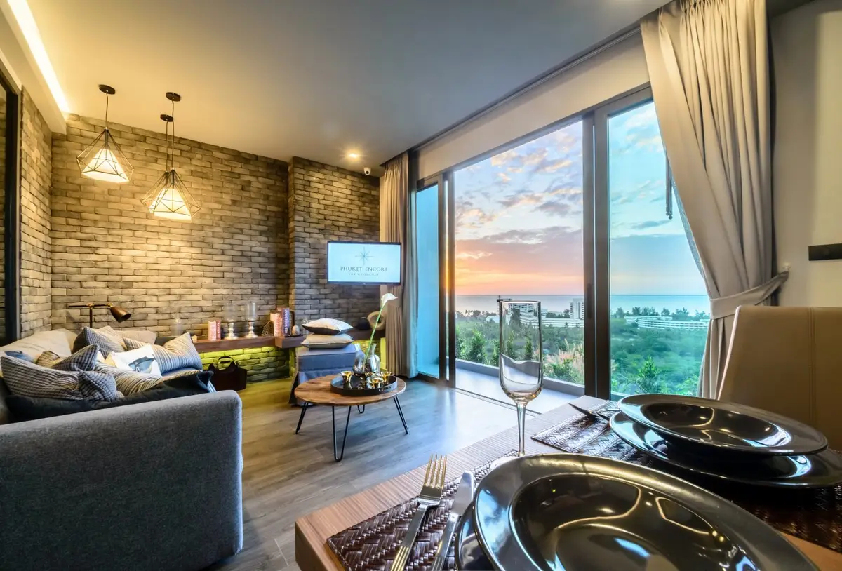 Sea-View One-Bedroom Apartment of 56 sqm in Karon — Karon · 2/11