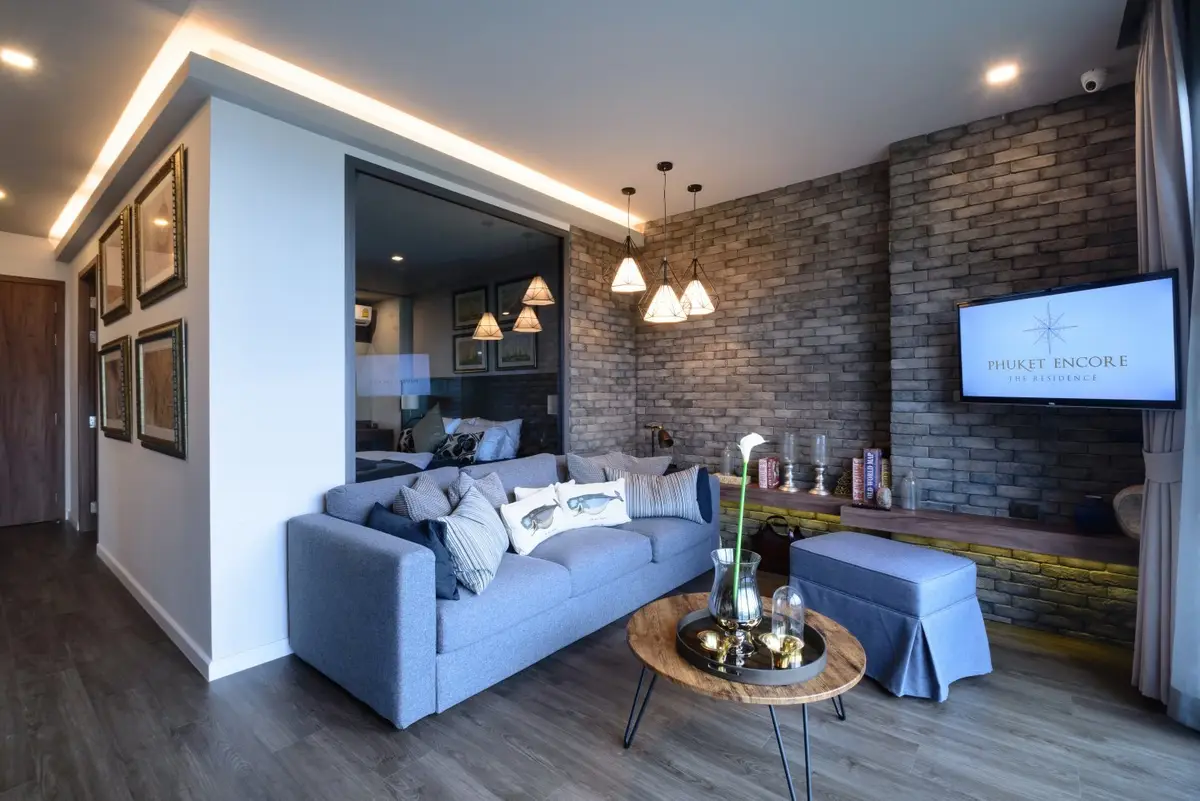 Sea-View One-Bedroom Apartment of 56 sqm in Karon — Karon · 4/11