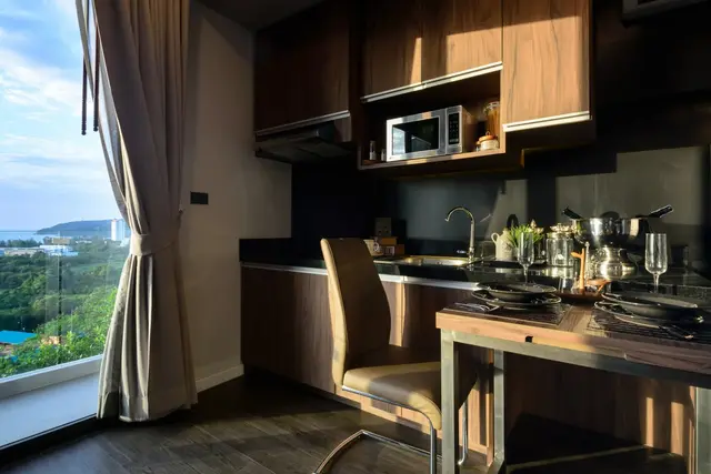 Astonishing 2-bedroom apartments, with sea view, on Karon beach — Karon