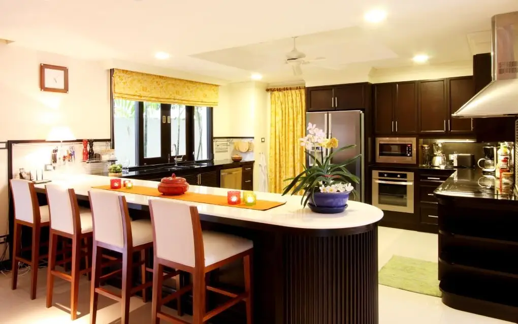 6-Bed Pool Villa near Bang Tao Beach in Maan Tawan — Layan · 4/18