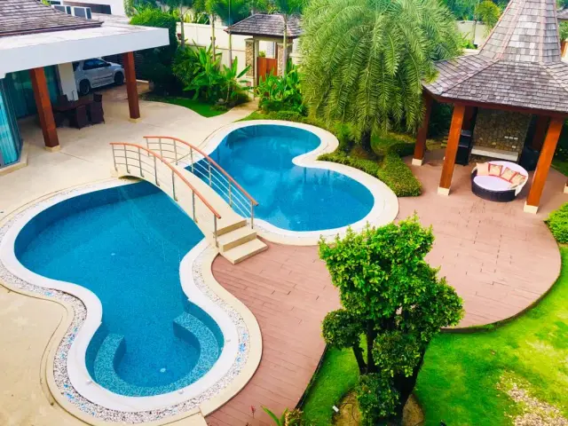 Large -Bedroom Villa, with pool view in Botanica Phase project, on Bangtao / Laguna beach — Layan