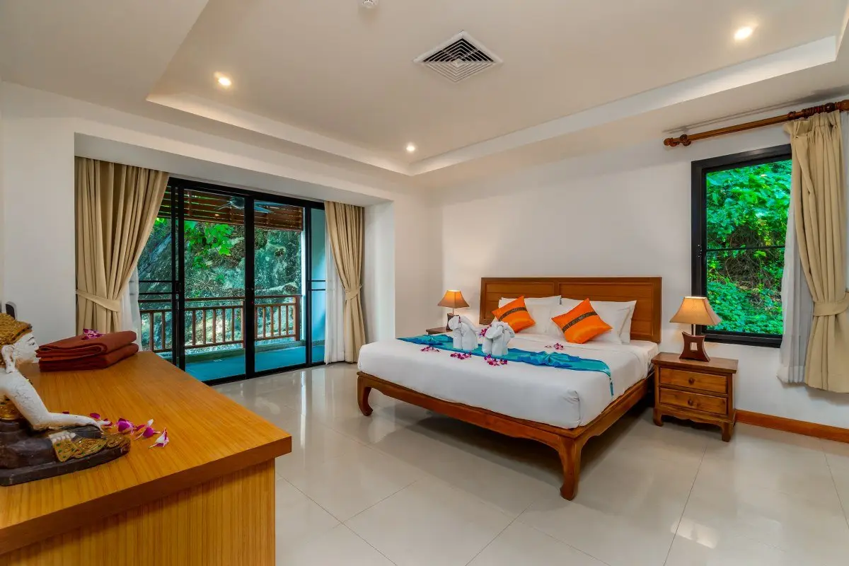 2-Bed Apartment near Surin Beach in Surin Sabai 2 — Surin · 4/8