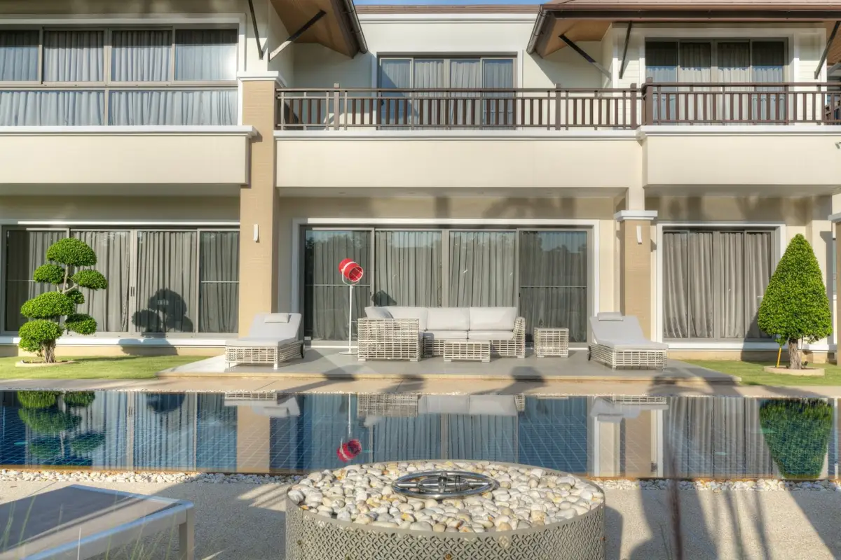 4-Bed Villa with Lake View and Private Spa in Laguna Village — Layan · 1/62