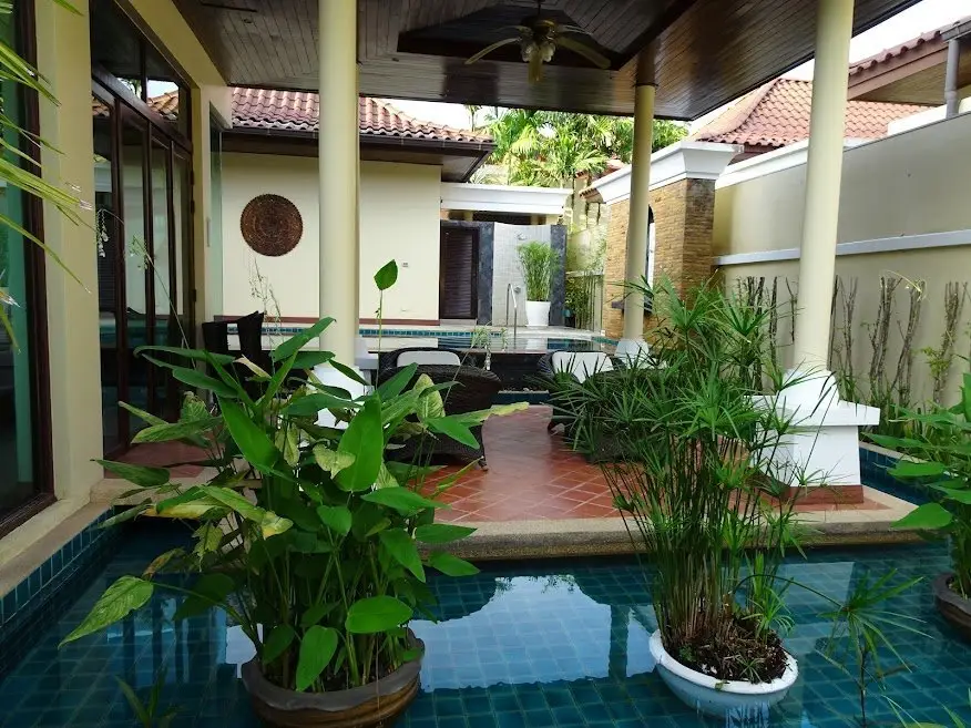 Fashionable 3-bedroom villa, with pool view and near the sea, on Bangtao / Laguna beach — Bang Tao · 2/22