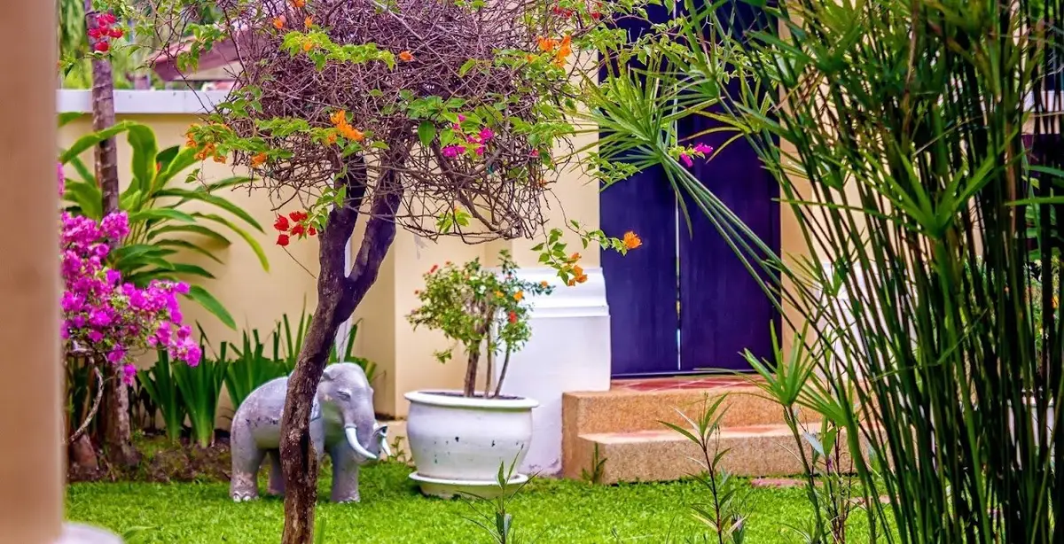 Fashionable 3-bedroom villa, with pool view and near the sea, on Bangtao / Laguna beach — Bang Tao · 3/22