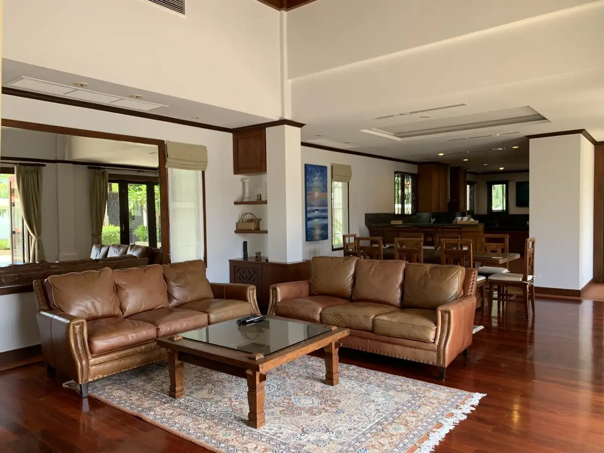 5-Bed Walled Garden Villa for Rent in Sai Taan, Bang Tao — Bang Tao · 5/45