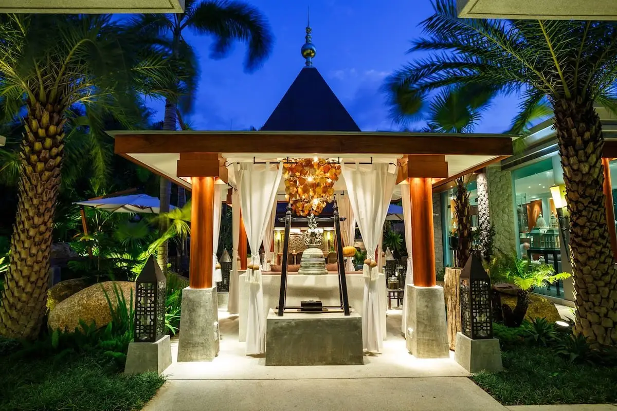 4-Bed Villa for Rent between Surin and Bang Tao Beaches — Surin · 5/36