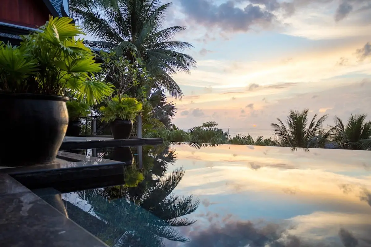 Fashionable 4-bedroom villa, with sea view, on Surin Beach beach — Surin · 5/28