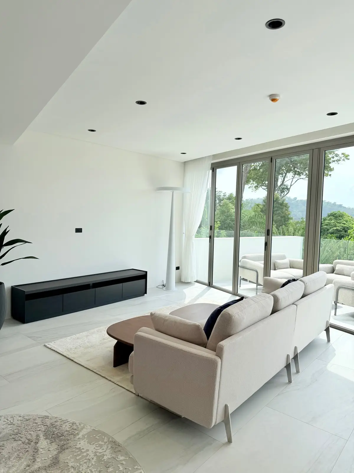 3-Bed Sea View Apartment in Bluepoint Condominium, Patong — Patong · 5/30