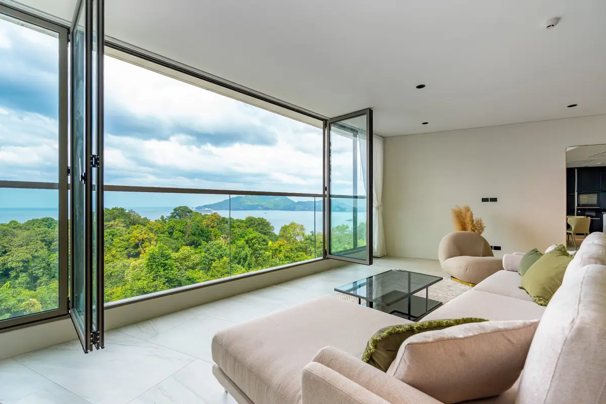 3-Bed Penthouse with Private Pool, Bluepoint Condominium Patong — Patong · 2/42