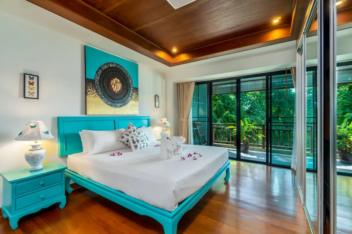 Cozy 2-bedroom apartments, with mountain view in Surin Sabai project, on Surin Beach beach — Surin · 5/14