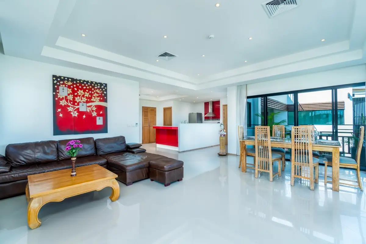 Stylish 3-bedroom penthouse, with sea view in Surin Sabai project, on Surin Beach beach — Surin · 5/11