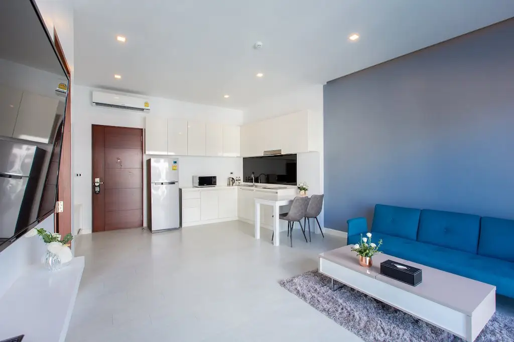 Sea View One-Bedroom of 53 sq m at Utopia Naiharn, Nai Harn — Nai Harn · 3/9