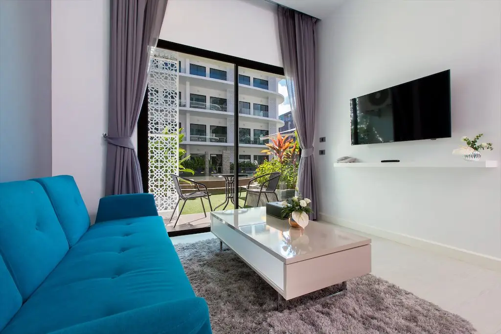 One-Bed Apartment with Pool and Sea View, Utopia Naiharn — Nai Harn · 3/10