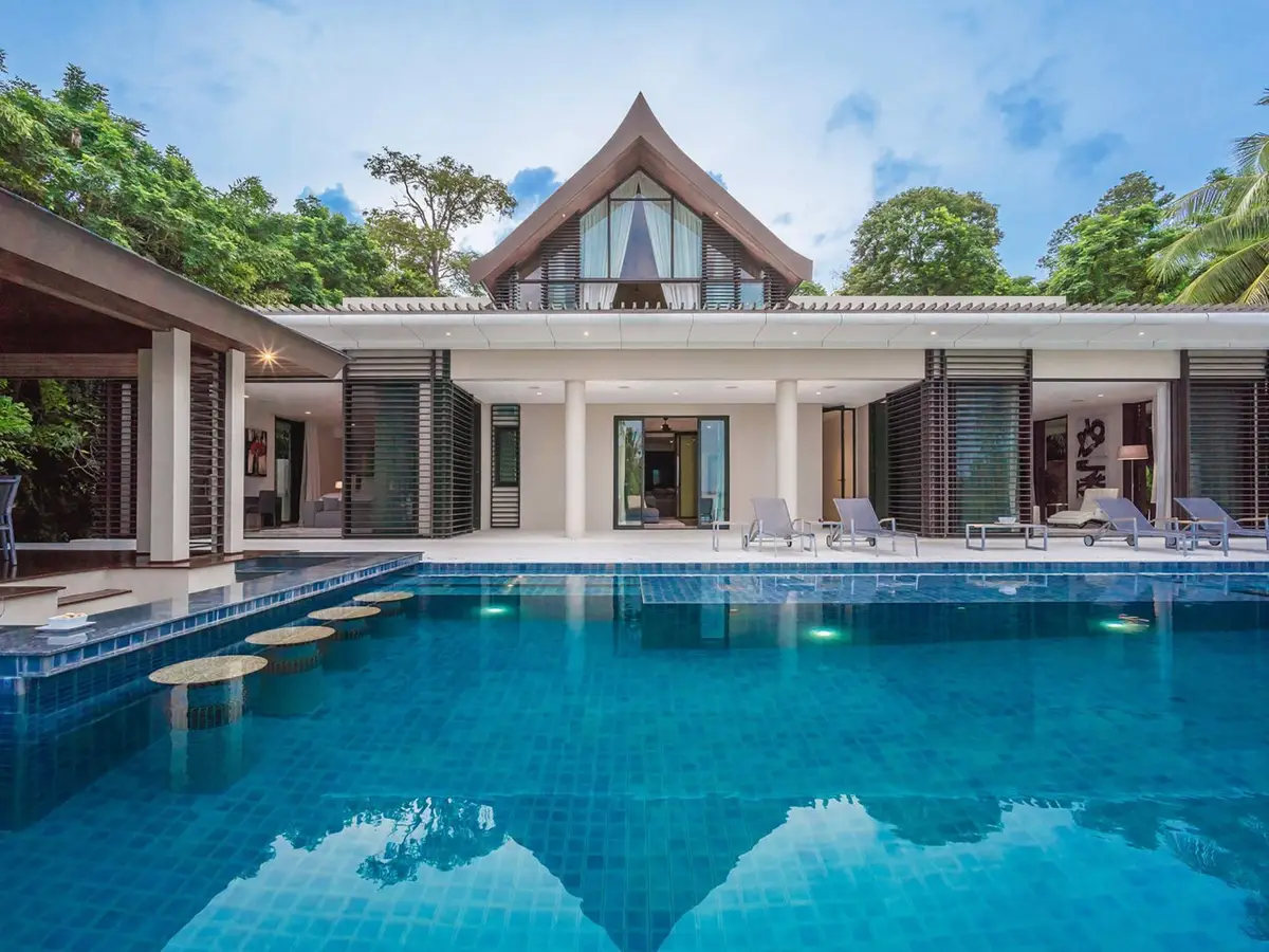5-Bed Beachfront Villa with Sea View at Cape Yamu — Cape Yamu · 3/26