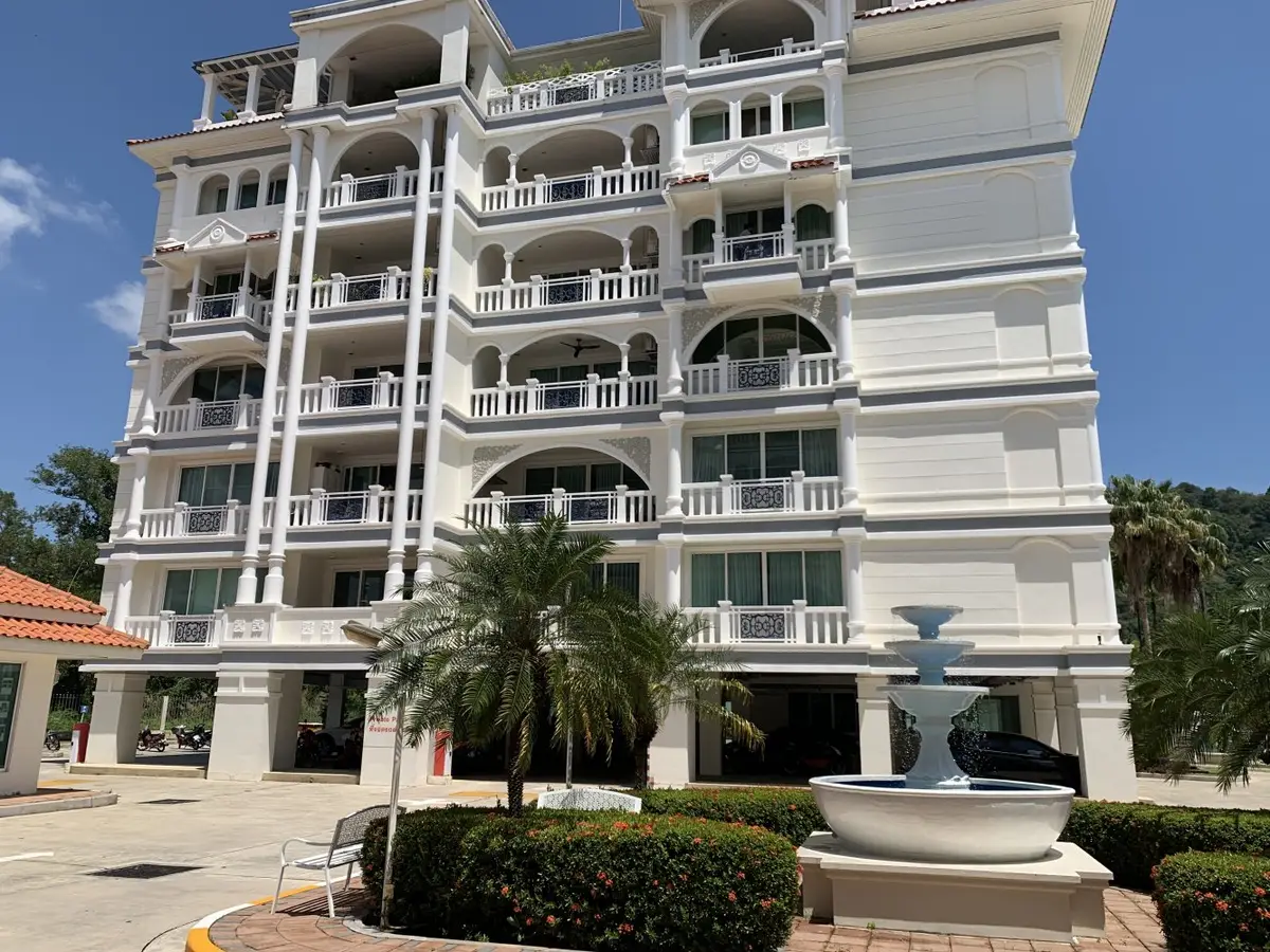 1-Bed Freehold Apartment at Heritage Suites, Kathu — Kathu · 3/24