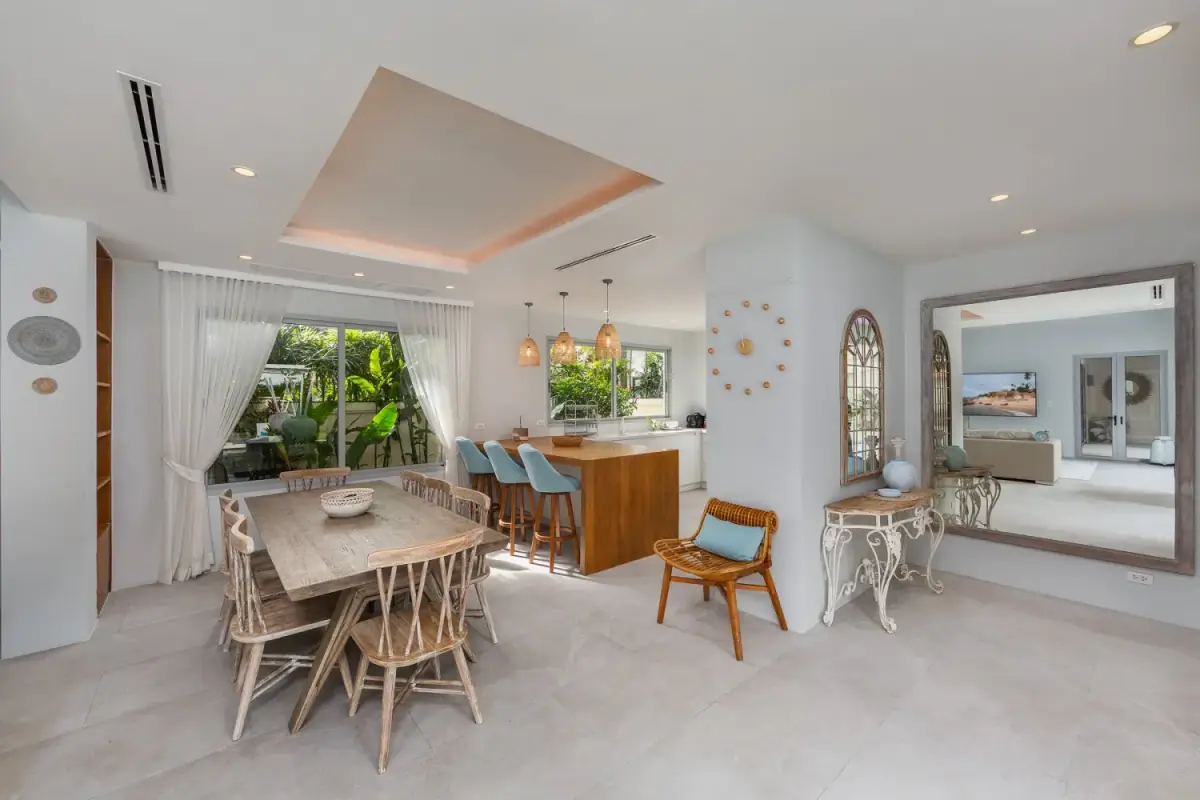 Five-Bedroom Villa with Sauna and Jacuzzi, Sai Taan, Bang Tao — Bang Tao · 3/43