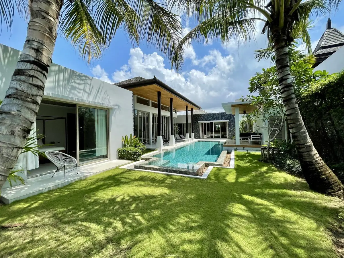 Four-Bedroom Villa of 700 sq m at Botanica Bangtao Beach — Bang Tao · 2/29