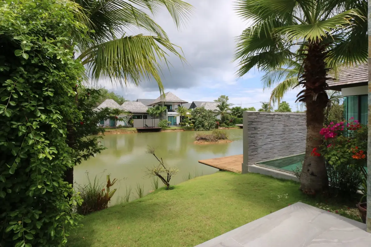 Four-Bedroom Villa with Private Pool at The Lake House — Cherng Talay · 3/20