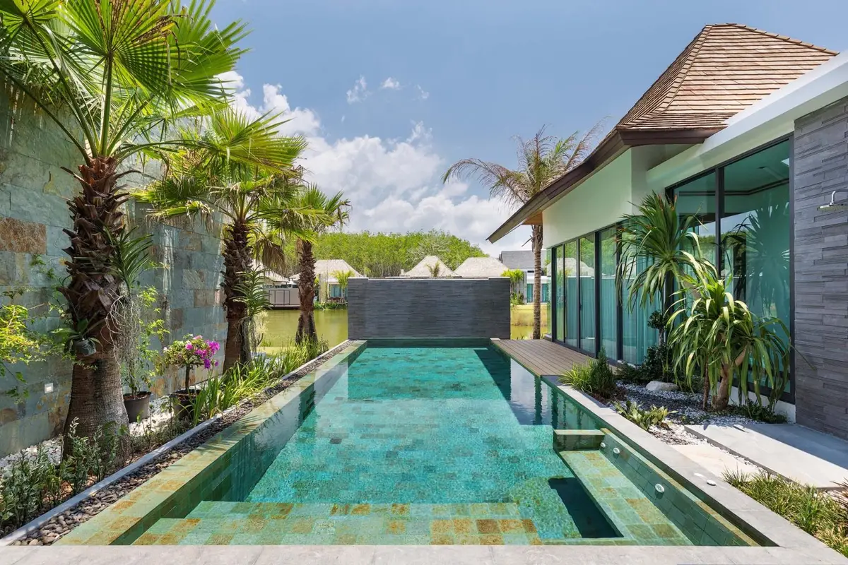 Four-Bedroom Villa with Private Pool at The Lake House — Cherng Talay · 4/20