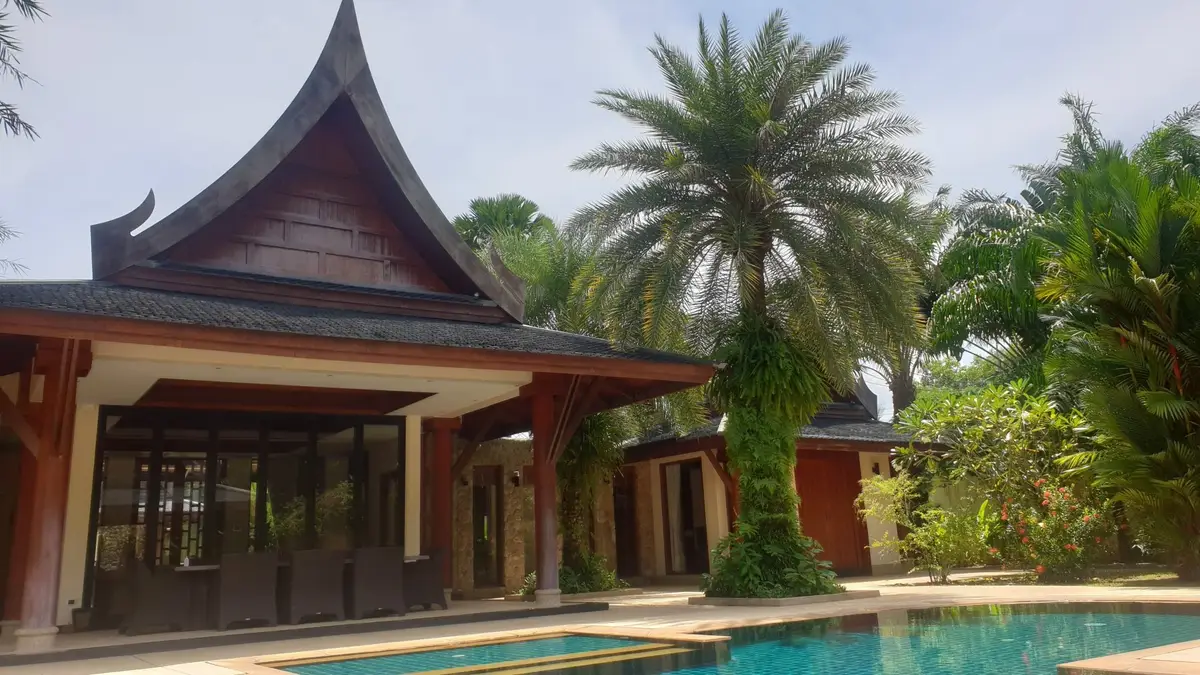 6-Bed Villa with Private Pool on a 2,560 sqm Plot, Bang Tao — Bang Tao · 2/14