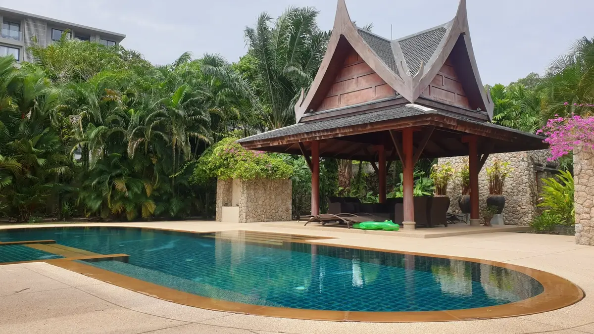 6-Bed Villa with Private Pool on a 2,560 sqm Plot, Bang Tao — Bang Tao · 4/14