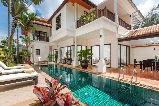 Luxury, large 3-bedroom villa, with pool view in Laguna Fairways project, on Bangtao / Laguna beach — Layan