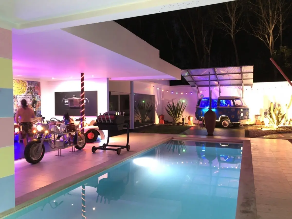 Astonishing 4-bedroom villa, with pool view, on Nai Yang beach — Thalang · 3/26