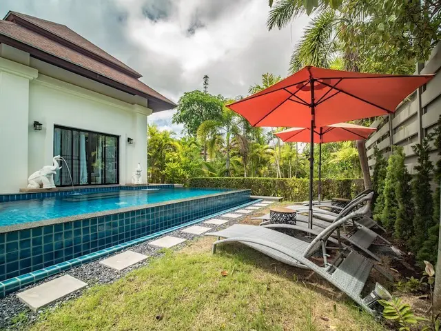 Exclusive 2-bedroom villa, with pool view in Baan Bua Modern Zen project, on Nai Harn beach — Nai Harn
