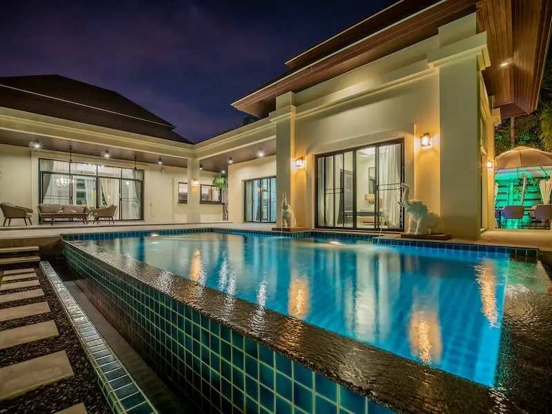 Renovated 2-Bed Villa at Baan Bua near Nai Harn Beach — Nai Harn · 3/34