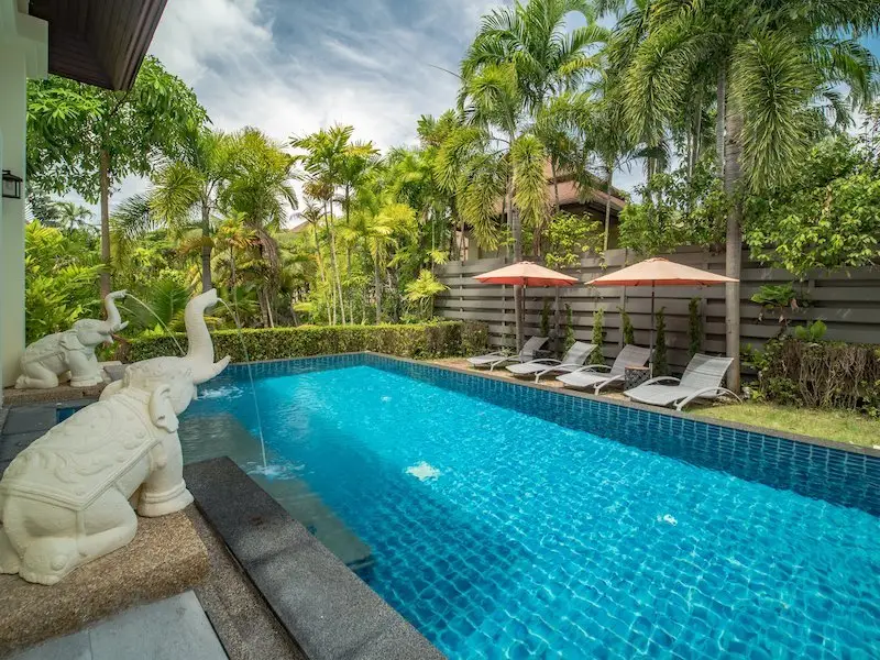 Renovated 2-Bed Villa at Baan Bua near Nai Harn Beach — Nai Harn · 4/34