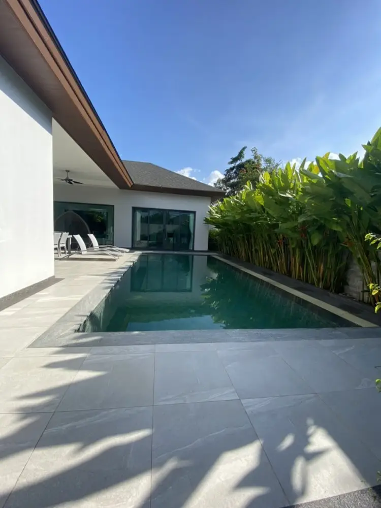 Stylish 3-bedroom villa, with pool view, on Bangtao / Laguna beach — Bang Tao · 1/18