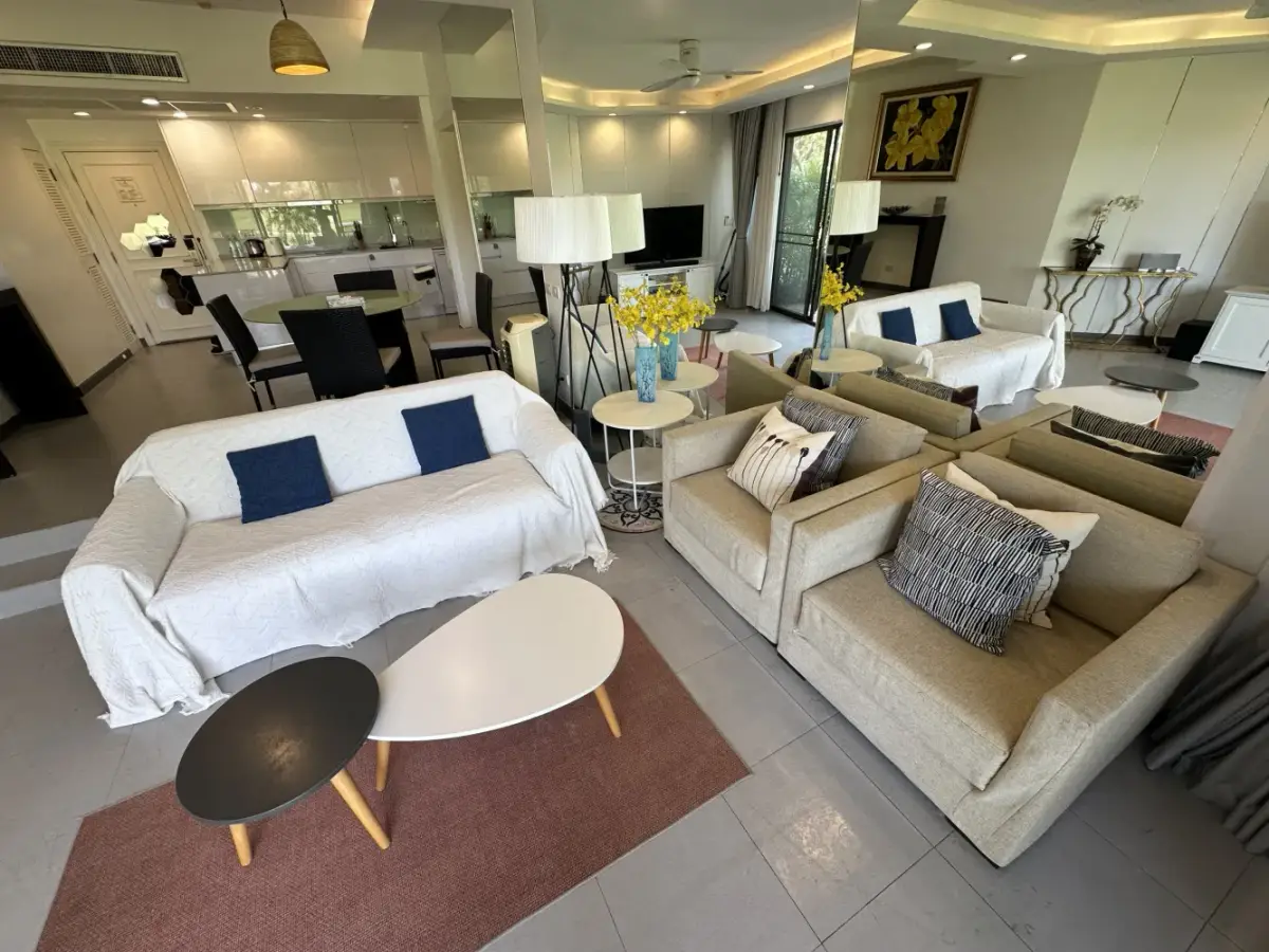 -Bedroom Apartments, with golf course in Allamanda and project, on Bangtao / Laguna beach — Bang Tao · 4/40