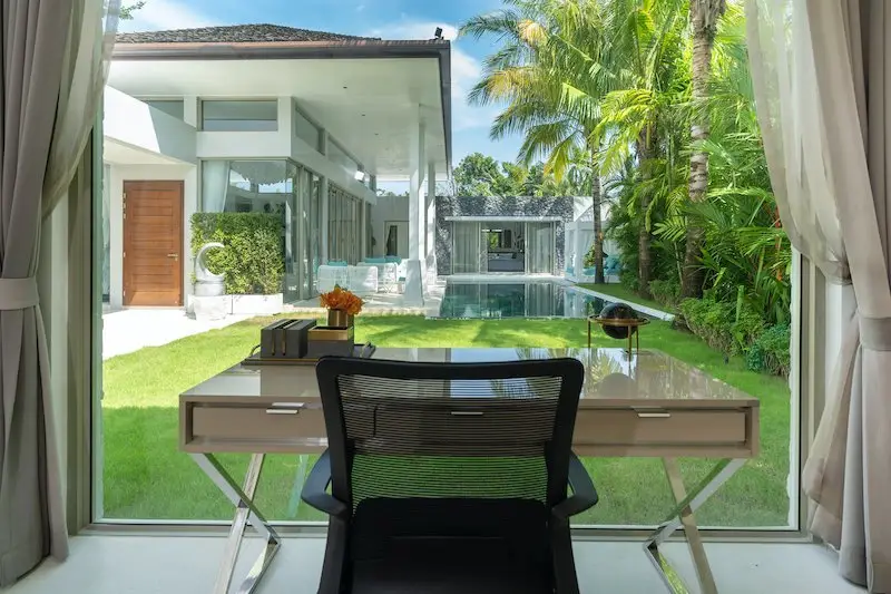 Astonishing premium, spacious 5-bedroom villa, with pool view in Botanica Luxury project, on Bangtao / Laguna beach — Layan · 2/85