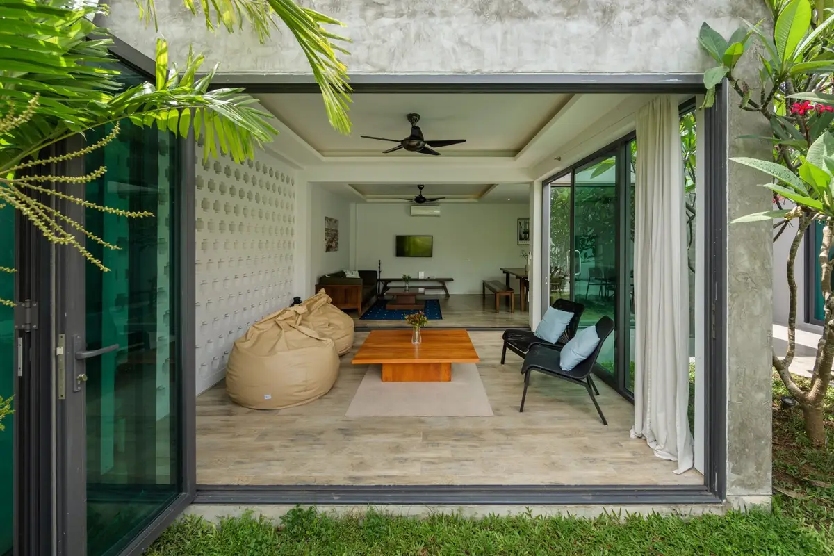 Chic 3-bedroom villa, with pool view, on Bangtao / Laguna beach — Bang Tao · 4/38