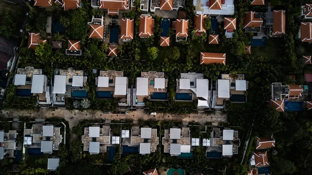 Stunning 3-bedroom villa, with pool view in Baan Bua Modern Zen project, on Nai Harn beach — Nai Harn · 3/26