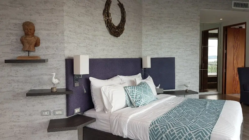 Six-bedroom villa with sea views near Surin Beach — Surin · 4/47
