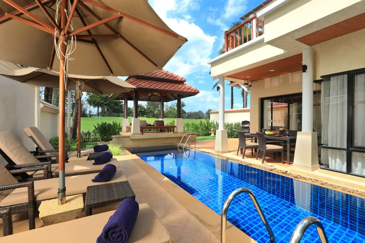 วิลล่า3 1 ห้องนอน พร้อมวิว สระน้ำ ในโครงการ Laguna Fairways, บนชายหาด บางเทา/ลากูน่า — Layan · 2/42