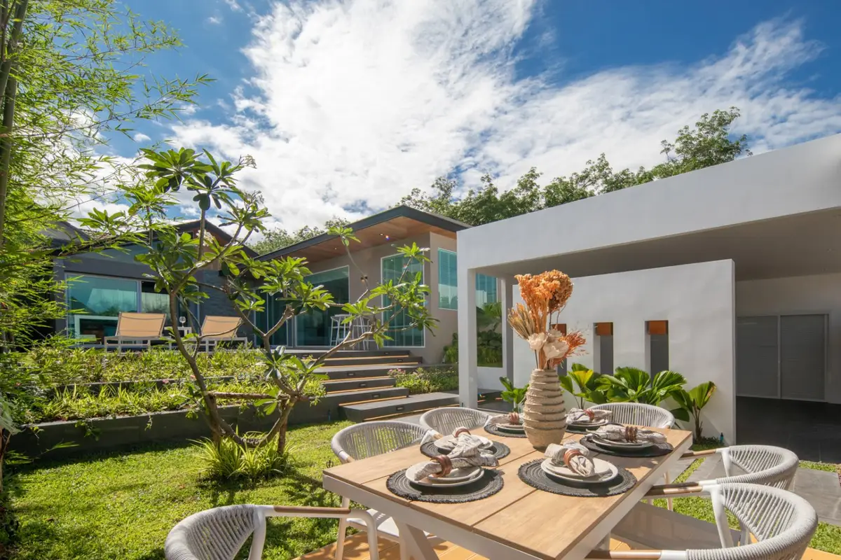 3-Bed Villa with Mountain Views in Sunpao, Rawai — Rawai · 2/31