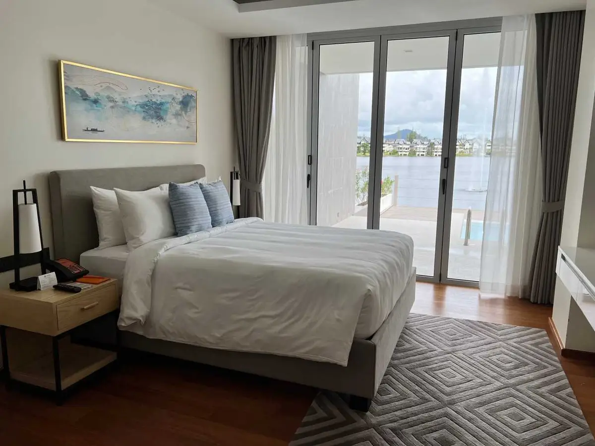 2-Bed Apartment in Angsana Beachfront Residences, Bang Tao — Bang Tao · 4/10