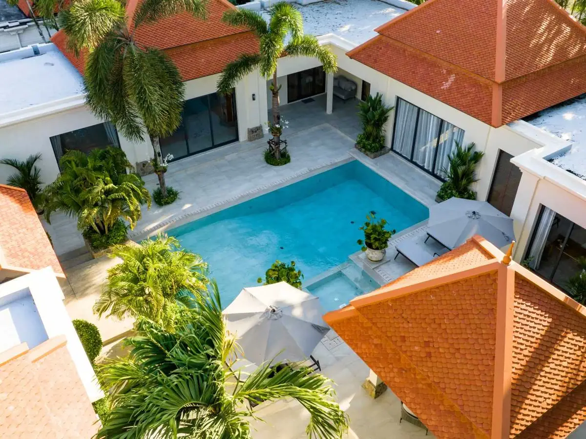 Renovated 5-Bed Single-Storey Villa in Sai Taan, Bang Tao — Bang Tao · 1/93