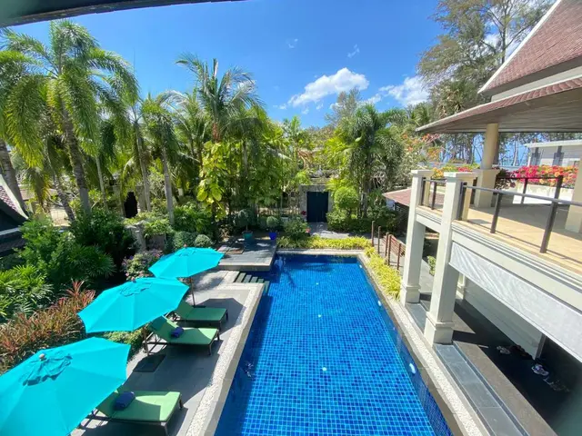 Luxurious, spacious 5-bedroom villa, with pool view and near the sea in Maan Tawan project, on Bangtao / Laguna beach — Layan