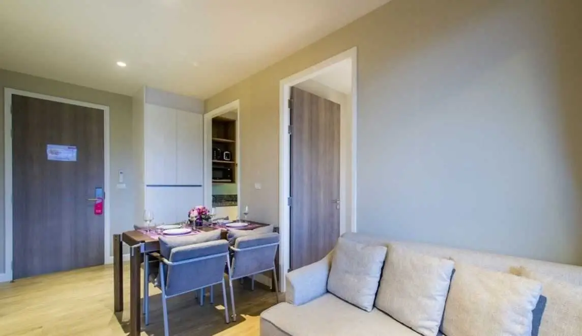 2-Bed Apartment on the 5th Floor at Diamond Condominium — Bang Tao · 2/8