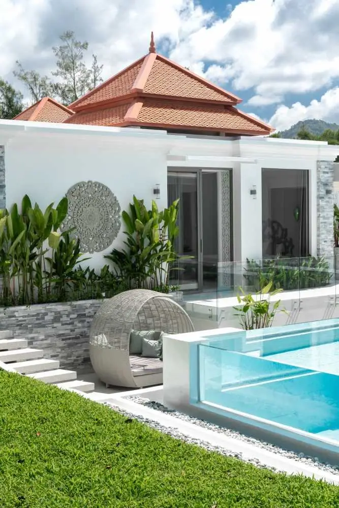 5-bedroom Sai Taan villa with sauna, jacuzzi and maids' quarters — Bang Tao · 2/45