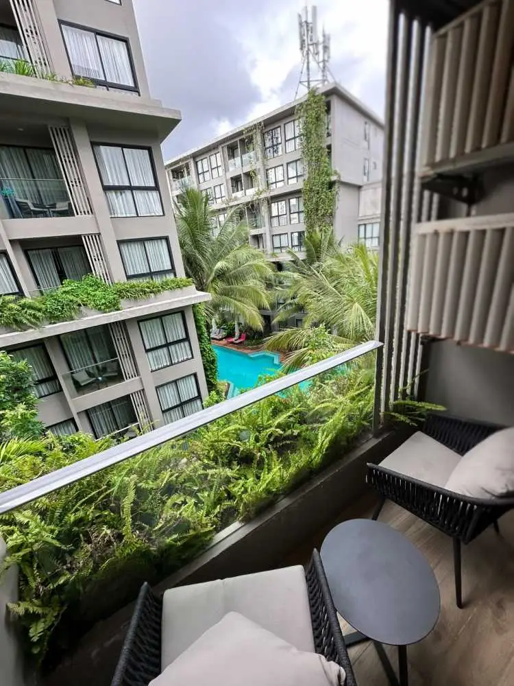 Furnished studio with balcony at Diamond Condominium, Bang Tao — Bang Tao · 1/8