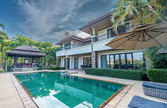 Incredible, large 5-bedroom villa, with pool view in Laguna Village project, on Bangtao / Laguna beach — Layan