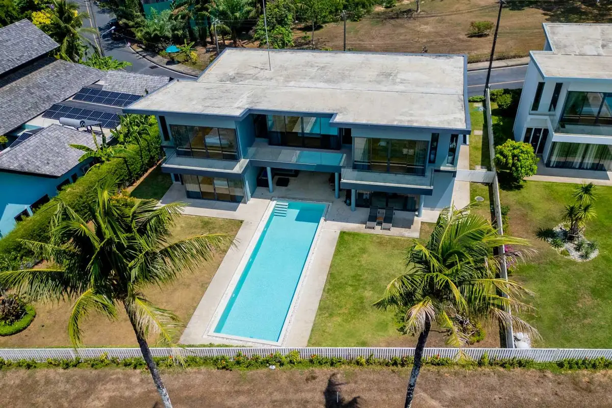 Four-Bedroom Laguna Homes Villa Overlooking the Golf Course — Layan · 1/30